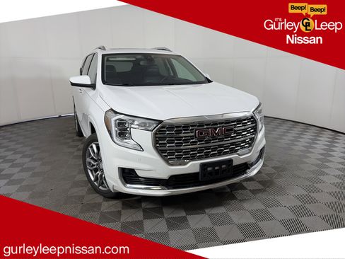 Used 2023 GMC Terrain Denali image 1