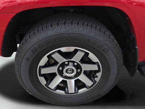 Certified 2024 Toyota 4Runner TRD Off-Road AWD/4WD image 33