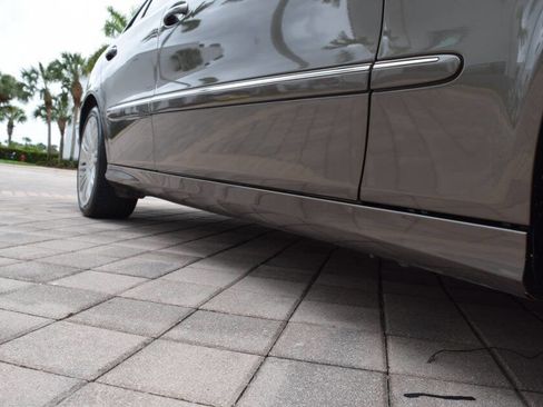 Used 2008 Mercedes-Benz E 350 4MATIC Sedan image 29