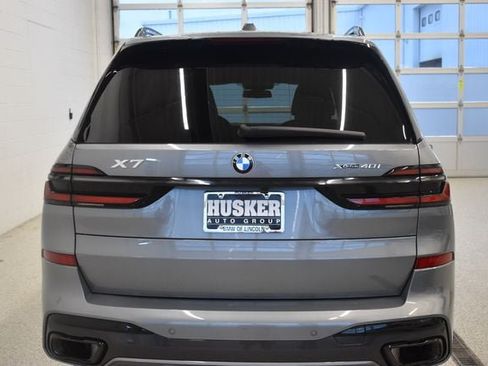 Used 2026 BMW X7 xDrive40i AWD/4WD image 11