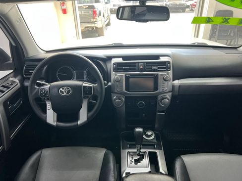 Used 2017 Toyota 4Runner SR5 Premium AWD/4WD image 9