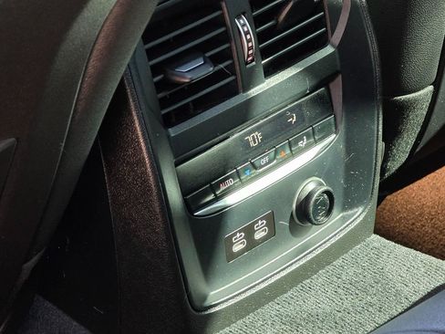 Used 2020 BMW 330i Sedan w/ Convenience Package image 27