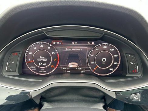 Used 2017 Audi Q7 3.0T Premium Plus w/ Premium Plus Package AWD/4WD image 23