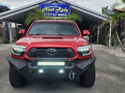 Used 2015 Toyota Tacoma PreRunner w/ TRD Sport Package RWD image 3