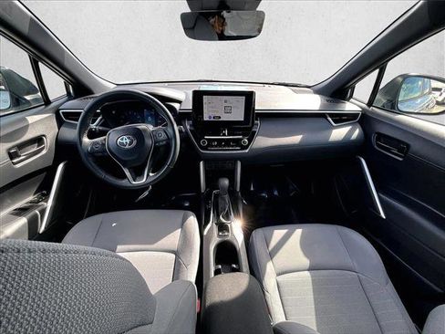 Used 2025 Toyota Corolla Cross AWD Hybrid image 16