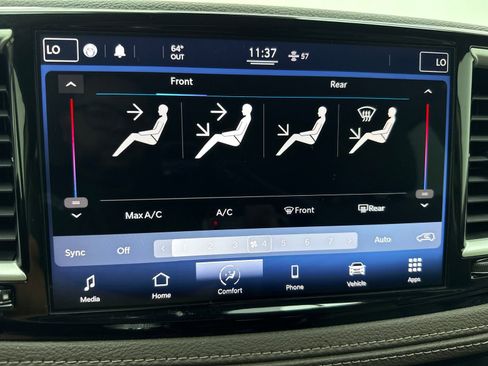 Used 2021 Chrysler Pacifica Touring FWD image 27