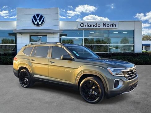 New 2026 Volkswagen Atlas SE FWD image 1