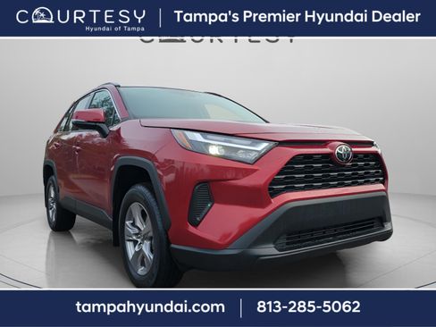 Used 2024 Toyota RAV4 XLE image 4