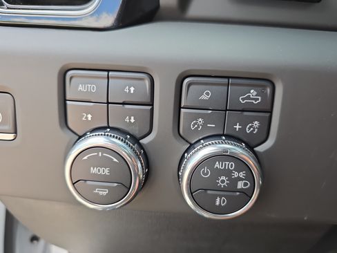 Used 2026 GMC Sierra 1500 AT4 w/ AT4 Premium Package AWD/4WD image 27