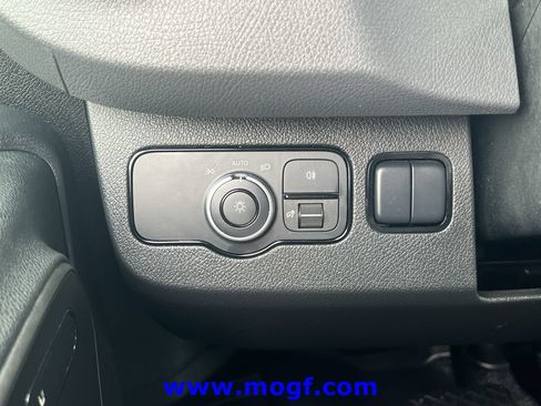 Used 2024 Mercedes-Benz Sprinter 2500 image 14
