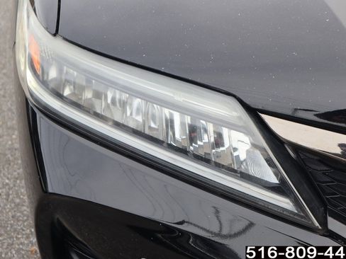 Used 2017 Honda Accord Touring image 12