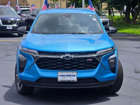 Certified 2025 Chevrolet Trax RS FWD image 4
