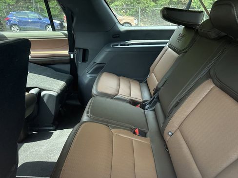 Used 2025 Ford Expedition Max King Ranch AWD/4WD image 11