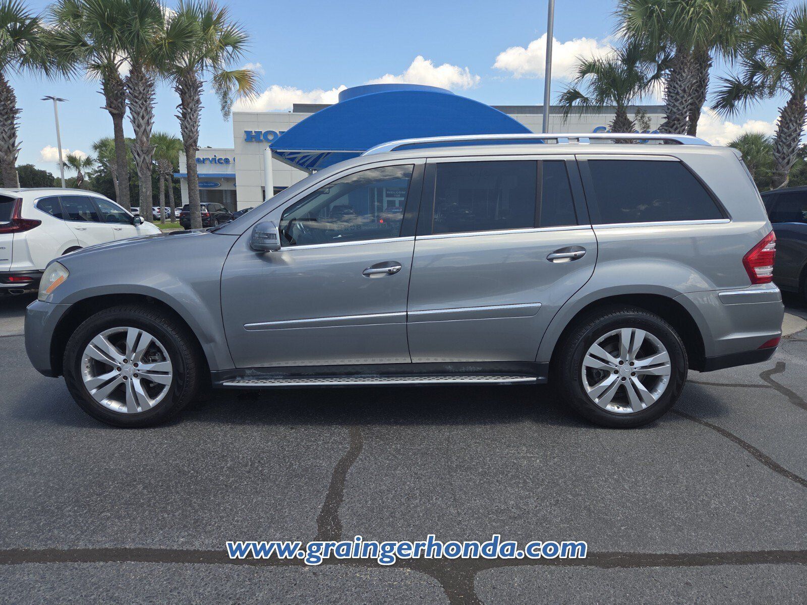Used 2012 Mercedes-Benz GL 450 4MATIC image 2
