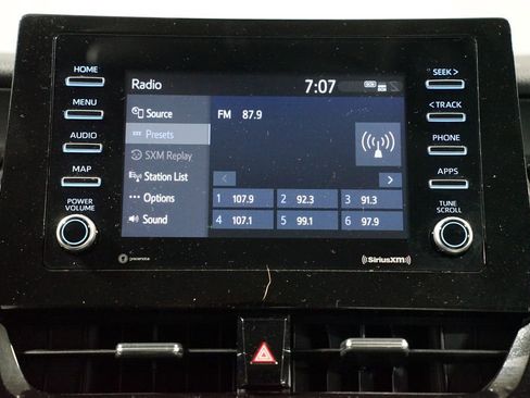 Used 2023 Toyota Camry SE image 18