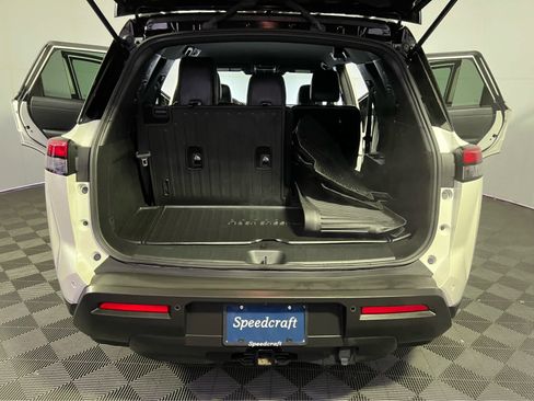 Certified 2024 Nissan Pathfinder Rock Creek AWD/4WD image 26