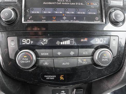 Used 2020 Nissan Rogue SL w/ Premium Package image 26