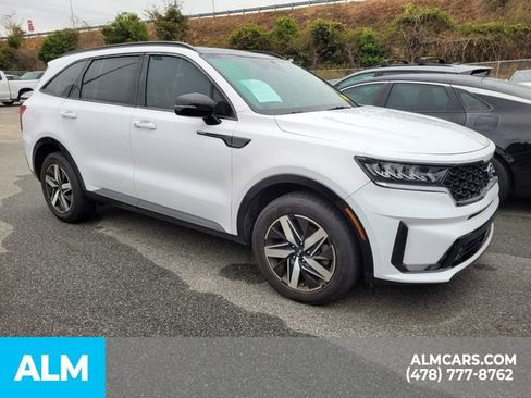 Used 2021 Kia Sorento EX w/ Panoramic Sunroof Package image 7