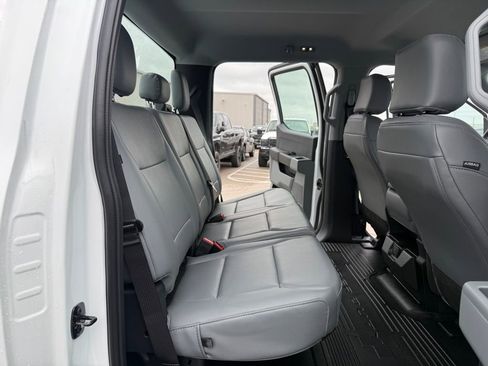 New 2026 Ford F250 XL w/ XL Chrome Package image 19