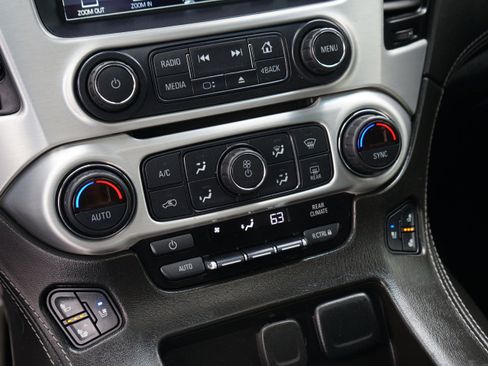 Used 2020 GMC Yukon SLT w/ Open Road Package AWD/4WD image 26