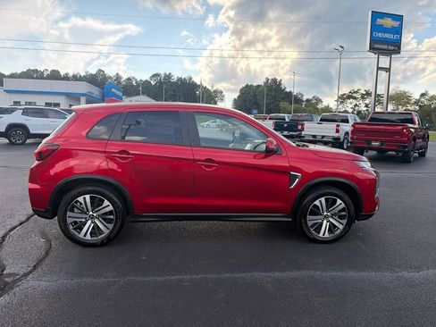 Used 2025 Mitsubishi Outlander Sport ES AWD/4WD image 11