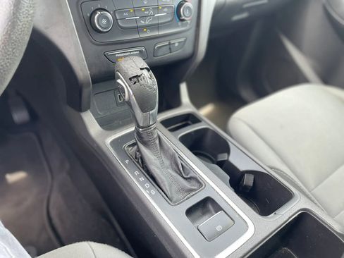 Used 2017 Ford Escape S FWD image 32