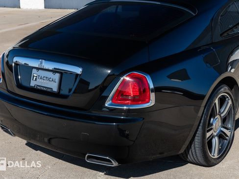 Used 2017 Rolls-Royce Wraith image 17