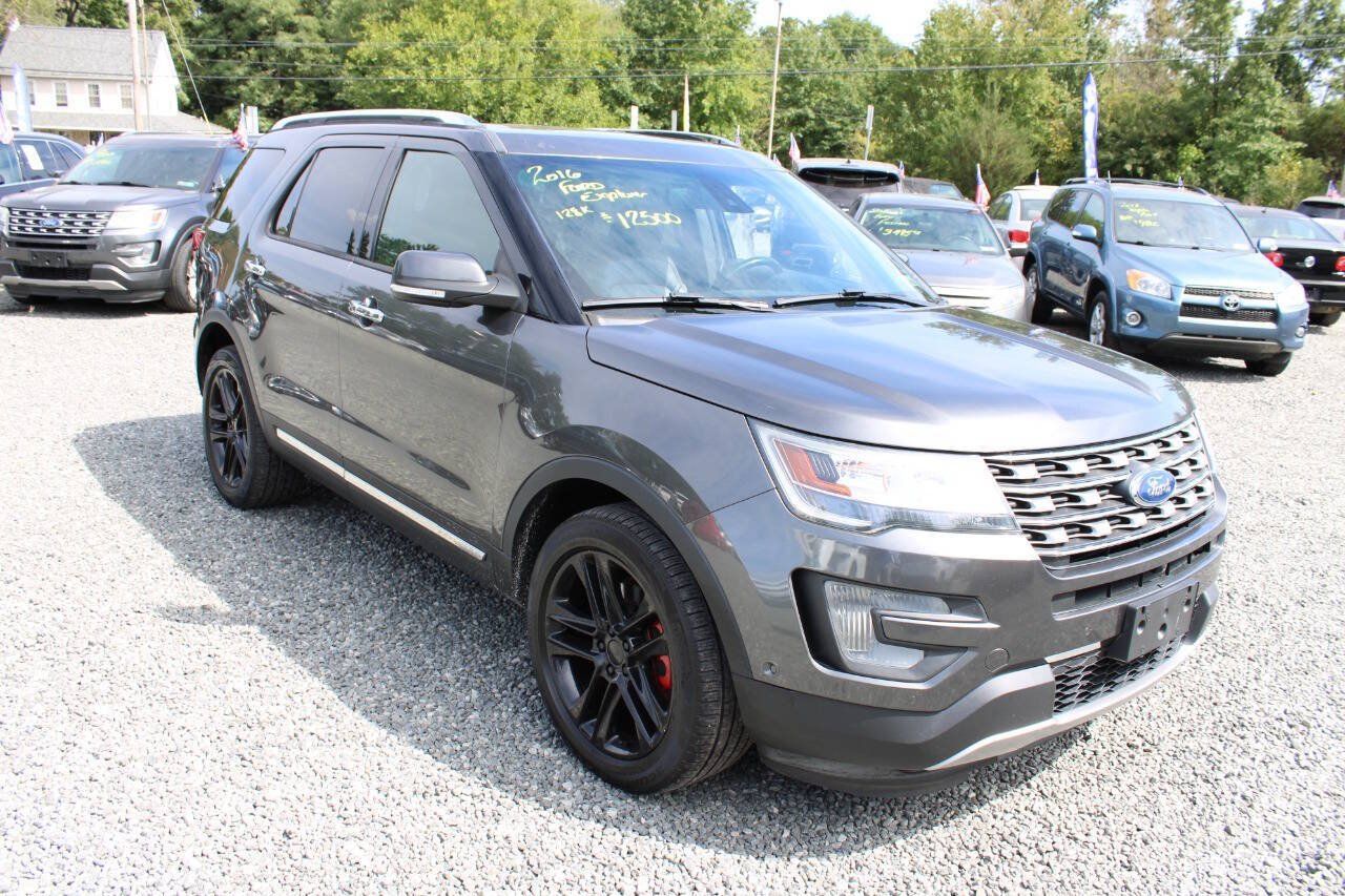 Used 2016 Ford Explorer Limited w/ Equipment Group 301A AWD/4WD image 4