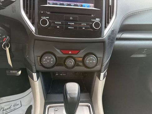 Used 2022 Subaru Forester image 11