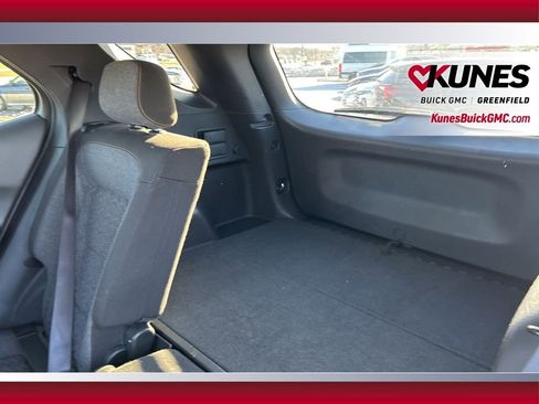 Used 2024 Chevrolet Equinox LT image 36