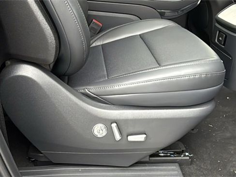 New 2025 Lincoln Navigator L Reserve image 12