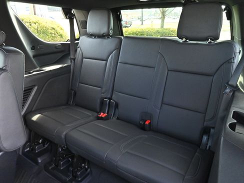 Used 2025 Chevrolet Tahoe Z71 w/ Z71 Off-Road Package image 12