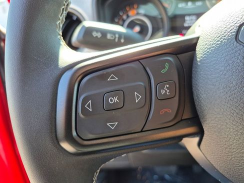 Used 2025 Jeep Wrangler Unlimited Sport AWD/4WD image 15