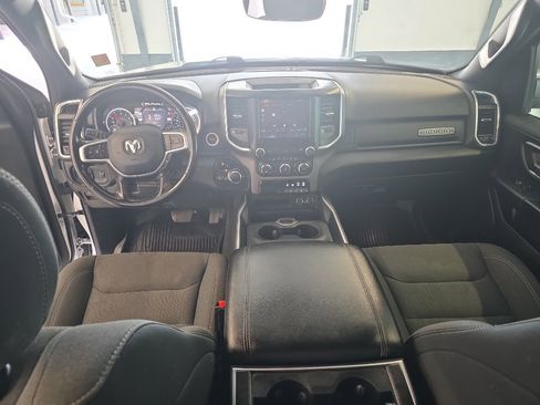 Used 2022 RAM 1500 Big Horn AWD/4WD image 9