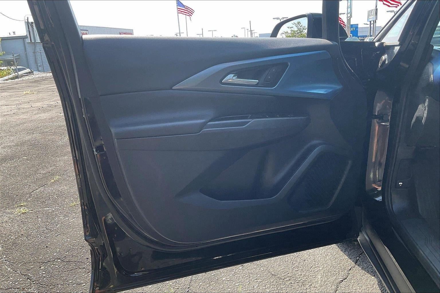 Used 2025 Chevrolet Equinox EV LT w/ Convenience Package FWD image 24