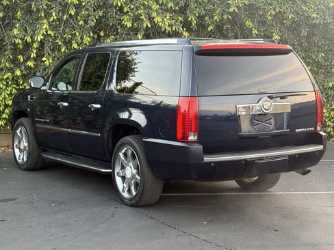 Used 2008 Cadillac Escalade ESV AWD image 5