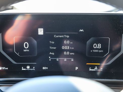 Certified 2026 Kia Carnival SX w/ SX Dark Edition Package FWD image 23