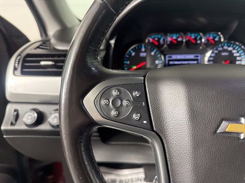 Used 2018 Chevrolet Suburban LT image 32