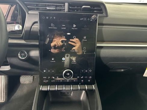 New 2026 GMC Terrain Denali w/ LPO, Floor Liner Package image 21