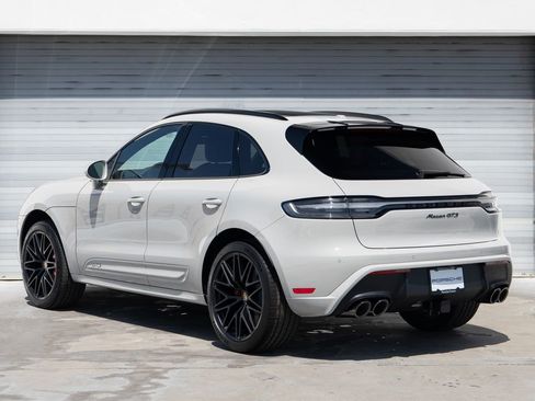 New 2026 Porsche Macan GTS image 3