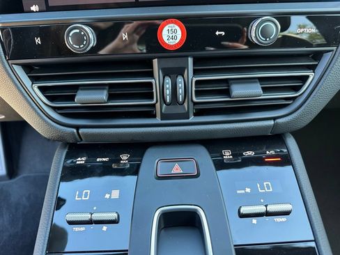Used 2026 Porsche Macan Turbo AWD/4WD image 26