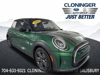 Used 2022 MINI Cooper 2-Door Hardtop FWD video 1