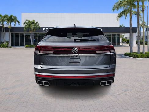 Certified 2024 Volkswagen Atlas Cross Sport SEL Premium R-Line AWD/4WD image 6