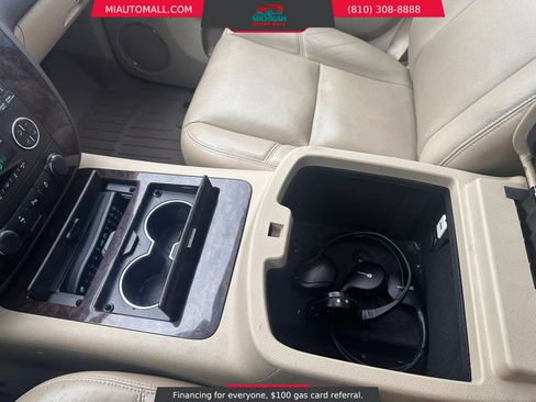 Used 2014 GMC Yukon XL Denali AWD/4WD image 12