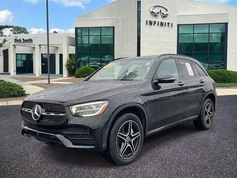 Used 2022 Mercedes-Benz GLC 300 image 3