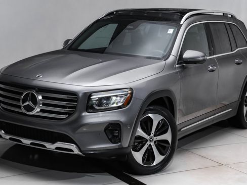 New 2026 Mercedes-Benz GLB 250 4MATIC image 1
