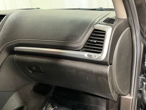 Used 2013 GMC Acadia SLT FWD image 17