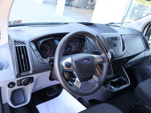 Used 2017 Ford Transit 250 130 Low Roof w/ Exterior Upgrade Package RWD image 20