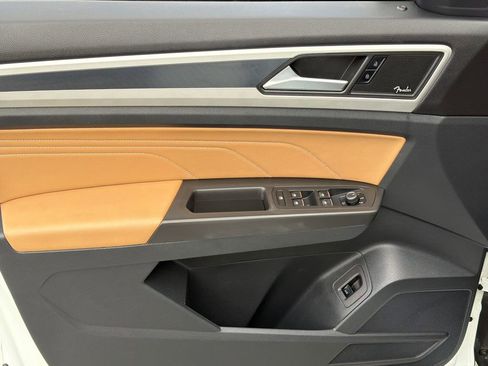 Used 2022 Volkswagen Atlas Cross Sport SEL Premium R-Line image 3