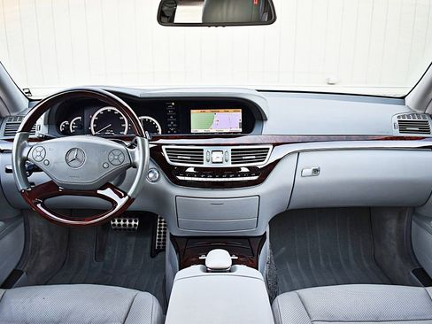 Used 2013 Mercedes-Benz S 550 image 25